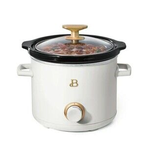 Beautiful 2 Qt Slow Cooker Crock Pot with Scrub Mommy White Icing NEW IN BOX